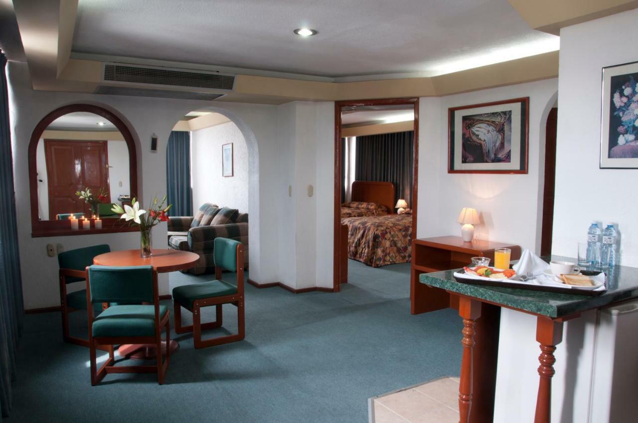 Hotel Real Rex Леон Екстериор снимка